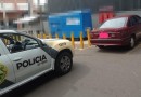 Carro furtado é localizado em estacionamento de supermercado