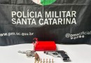 Desentendimento entre familia termina com tiros, prisão e apreensão de armas e droga