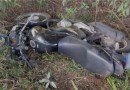 Condutor de motocicleta sofre fratura exposta após queda na BR-163, próximo à nova Aduana de Cargas