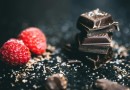 Chocolate pode melhorar o humor e proteger o coração, diz nutricionista