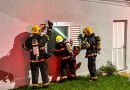 Panela esquecida no fogão causa princípio de incêndio em residência