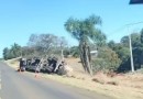 Caminhão tomba na BR-280