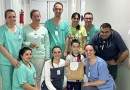 Equipe do Pronto Socorro do HRTGB recebe homenagem de menino que sonha ser enfermeiro