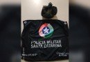 Cães de faro da PM localizam droga escondida em mata no interior