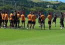 De volta a Porto Alegre, Coudet comanda o primeiro treino no Inter em 2024