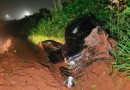 Automóvel ocupado por 4 pessoas sai da pista nas margens da BR-282