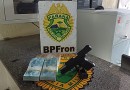 Homem é preso com arma de fogo e R$ 40 mil em espécie