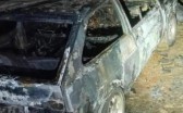 Mulher coloca fogo em carro após briga com marido