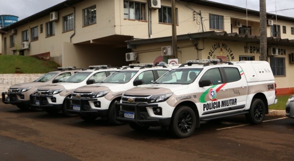Polícia Militar recebe viaturas para policiamento de fronteira