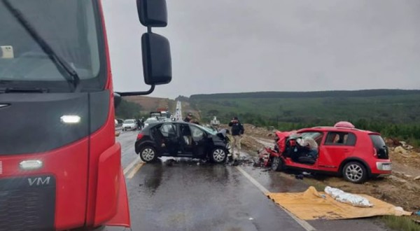 Sobreviventes de colisão frontal na BR-282 em SC precisam de doação de sangue