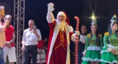 Belas apresentações marcam o início do Natal com festa especial e chegada do Papai Noel