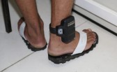 Homens com tornozeleira eletrônica são flagrados em "algazarra"