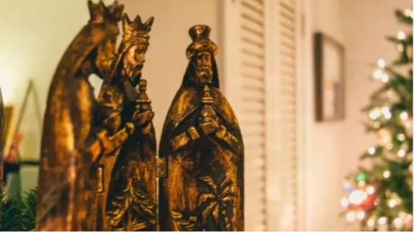Dia de Reis: entenda a tradição de desmontar a decoração de Natal na data