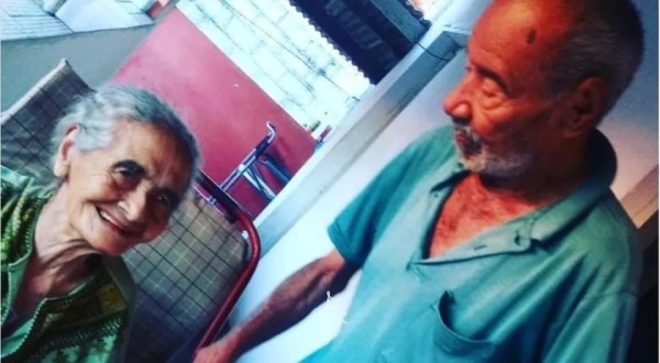 Idoso de 105 anos que morreu no mesmo dia da esposa de 100 anos tinha avisado a família: 'vamos morrer juntos'