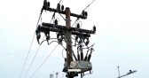 Ventos fortes provocam falta de energia em bairros, informa Celesc