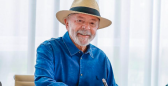 Lula assina decreto que reajusta salário mínimo para 2025
