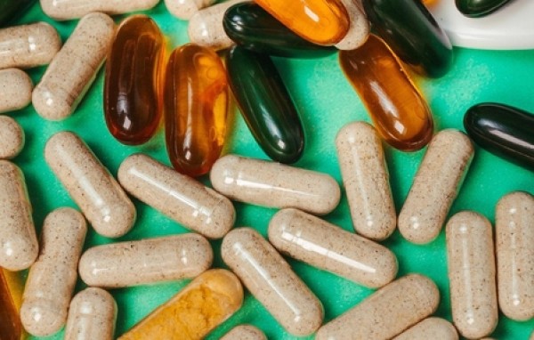 Suplementos alimentares são recolhidos após Anvisa registrar irregularidades