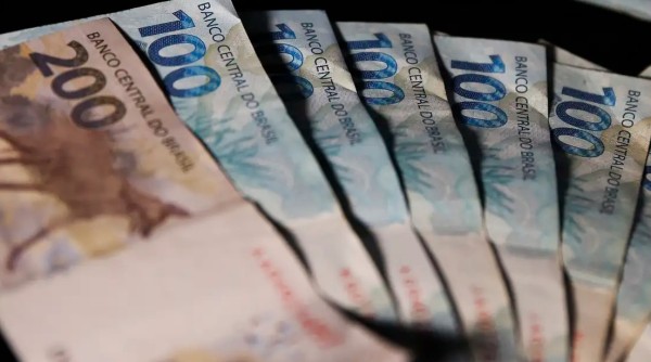 Mais de 141 mil trabalhadores ainda não sacaram abono salarial; saiba como consultar