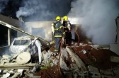 Carro e parte de residência são atingidos por incêndio