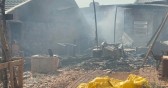 Criança de 2 anos morre carbonizada em incêndio de residência