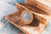 Caixa Econômica começa rodada de pagamentos do Auxílio Brasil de novembro