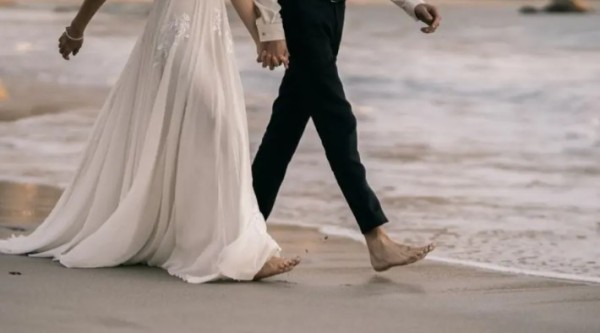 Ceriamonialista que sumiu com R$ 63 mil de casais dias antes do casamento é presa