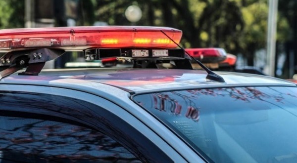 Mãe encontra filho no banheiro com ferimentos e inconsciente