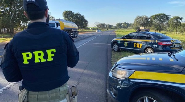 Homem vai até posto da PRF e confessa ter assassinado a esposa no RS