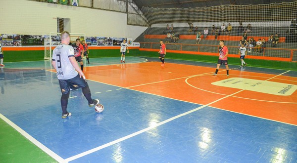 Em duelo eletrizante e com viradas épicas São José do Cedro vence Un Metro Adelantado
