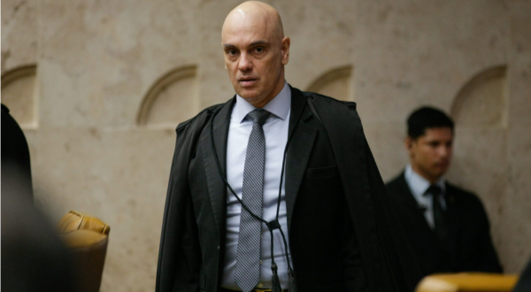 Alexandre de Moraes assume presidência do STF durante recesso