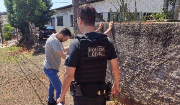 Homem investigado por importunação sexual, perseguição e outros crimes é preso