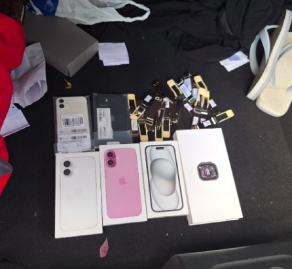 Polícia apreende R$ 13 mil em produtos do Paraguai durante abordagem na SC-160