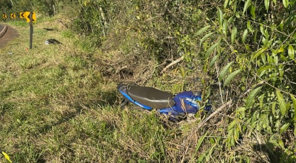 Jovem de 16 anos morre após colisão de moto