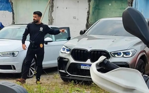 Operação com alvos em SC mira influenciadores digitais suspeitos de rifar carros nas redes sociais
