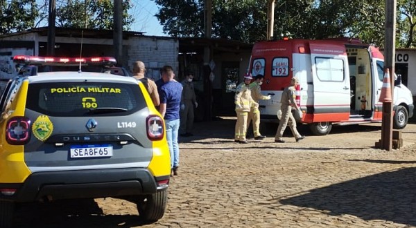 Homem é alvejado por disparo de arma de fogo em borracharia na PR 483