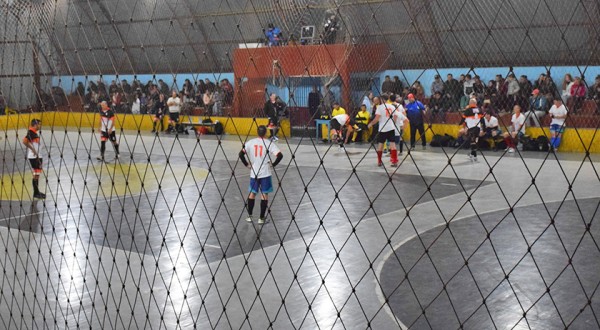 Finais do Campeonato Municipal de Futsal tem jogos eletrizantes e grande público