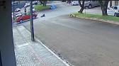 Acidente entre moto e carro deixa motociclista ferido no centro