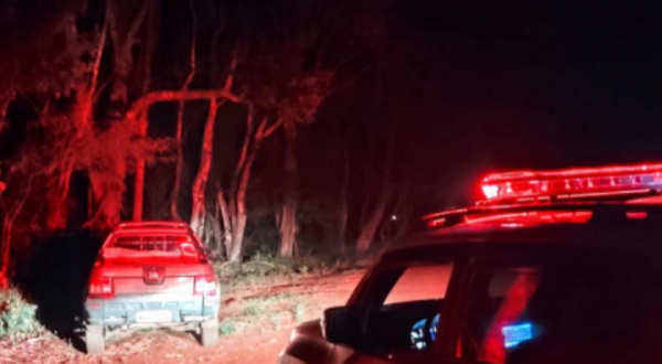 Carro roubado em propriedade rural é localizado pela Polícia Militar