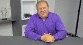 Dr. Emerson Cervelin, Farmacêutico Bioquímico, fala sobre os serviços disponíveis em seu laboratório