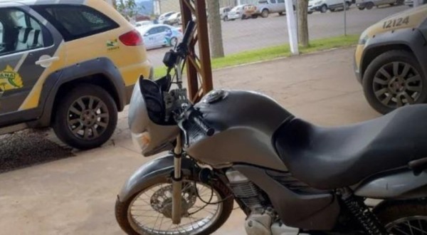 Menor é apreendido e motocicleta furtada é recuperada pela polícia militar
