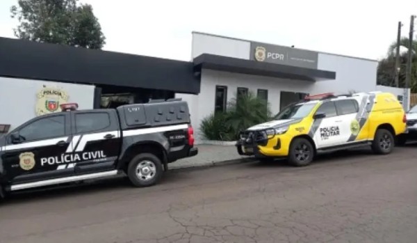 Adolescente esfaqueada pelo padrasto morre no hospital