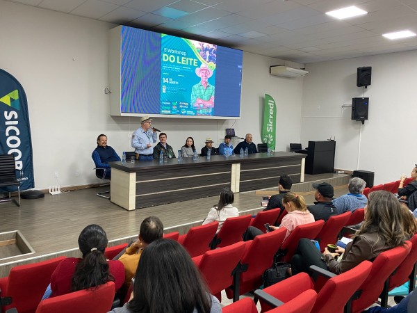 Mais de 120 produtores participam do 5° Workshop do leite