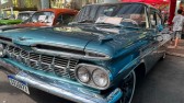 7º Encontro de Carros Antigos leva grande público a praça central