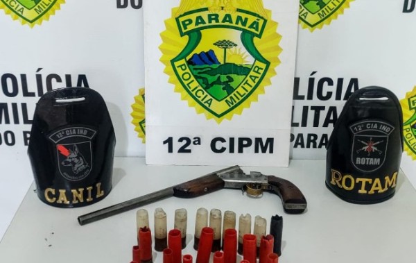 Homem é preso com arma de fogo e munições após atirar contra pessoas