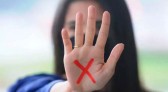 Uma mulher é vítima de violência a cada 4 horas, aponta estudo