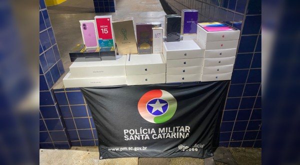 Polícia apreende mercadorias ilegais avaliadas em R$ 26 mil durante abordagem