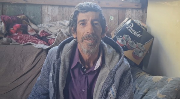 Idoso pede ajuda para pagar suas despesas após cirurgia