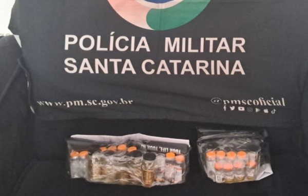 Polícia Militar apreende medicamentos, anabolizantes e cigarros eletrônicos em ação de contrabando