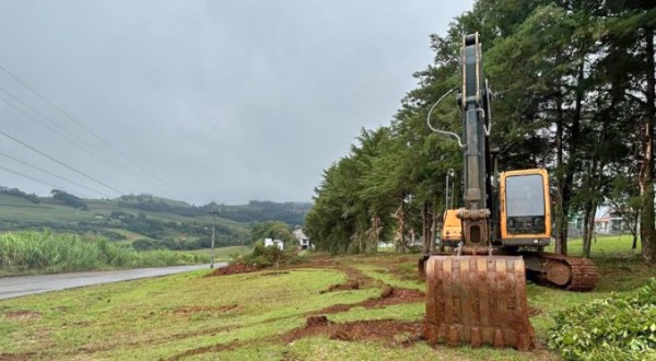 Município inicia terraplanagem para construção de moradias do programa Casa Catarina