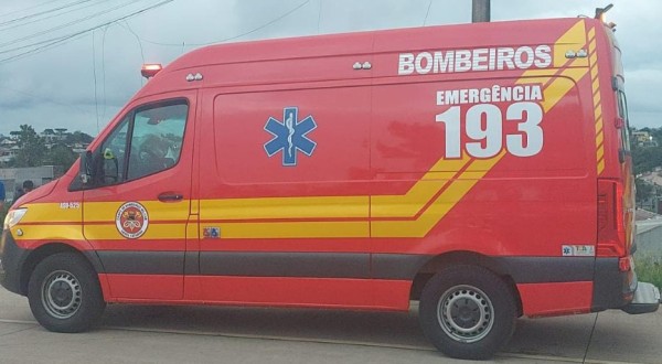 Motociclista fica ferido após colisão com veículo no bairro 1º de Maio